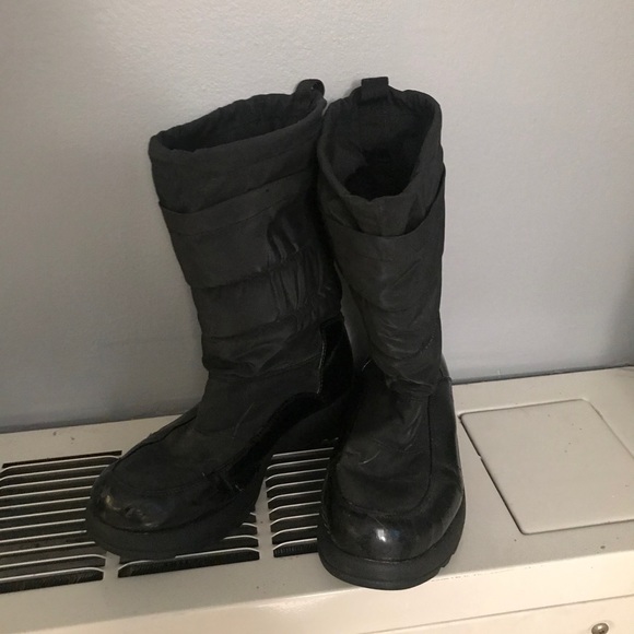 All Weather Boots - Picture 2 of 5